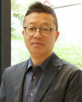 鈴木健一氏