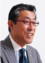 平井康文さん